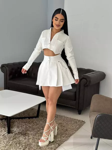 Falda Blanca + Chaqueta Blanca