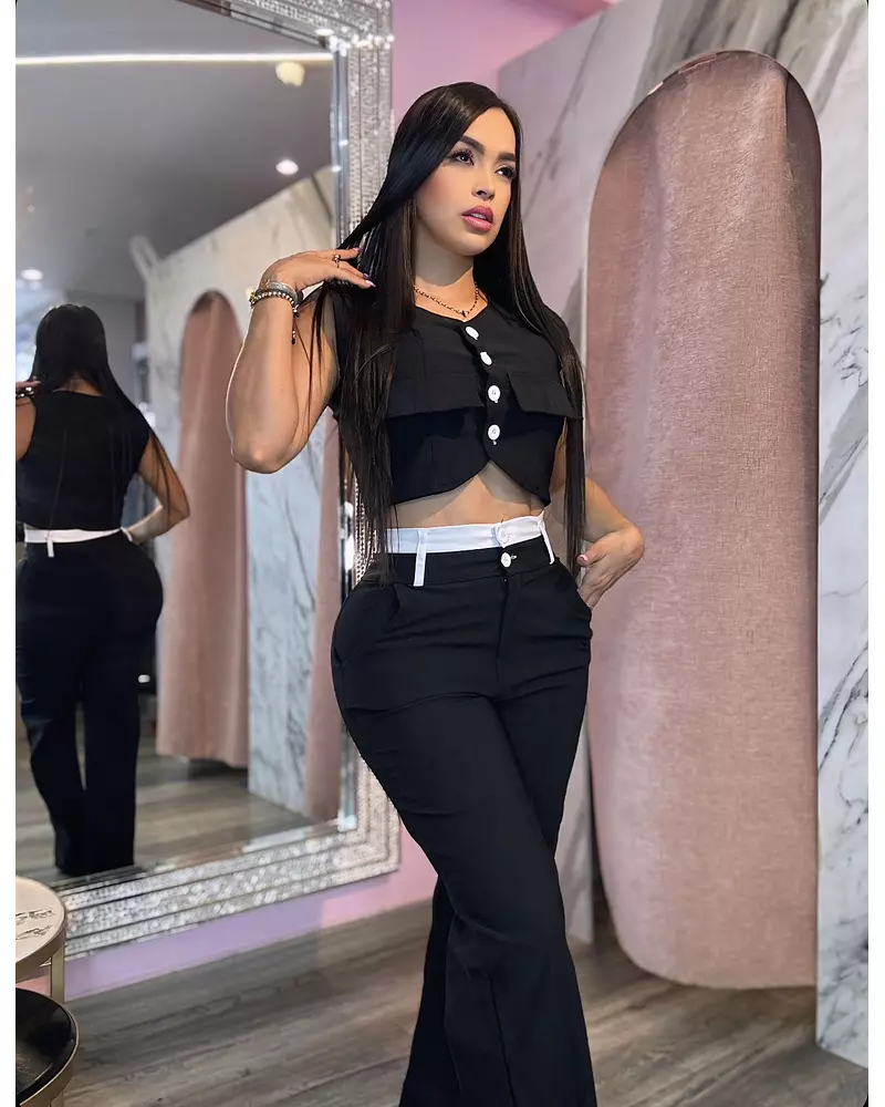 Blusa Negra + Pantalón Negro