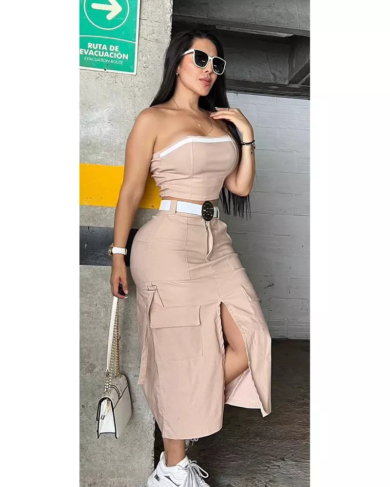 Blusa Café Claro + Falda Larga Café Claro