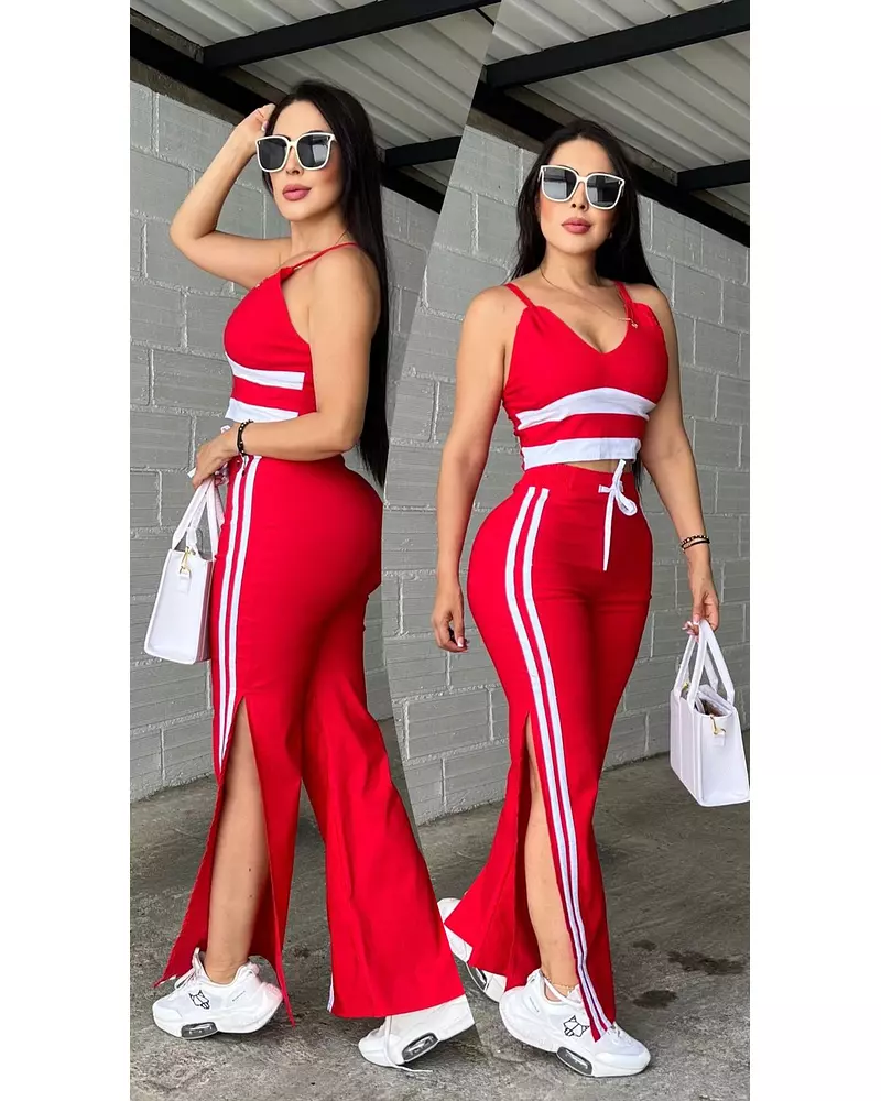Blusa Roja + Pantalón Rojo Abierto