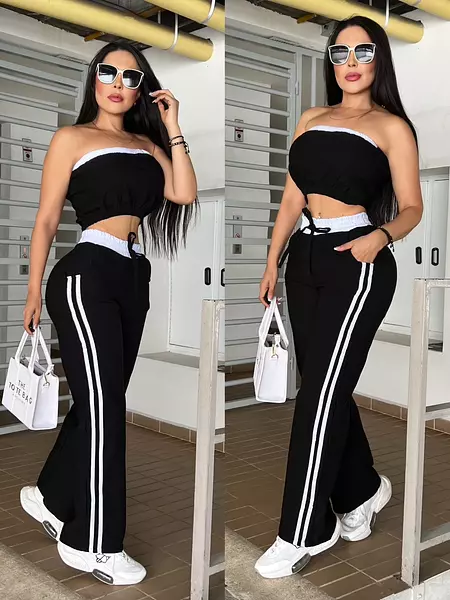 Blusa Negra Estraple + Pantalón Negro