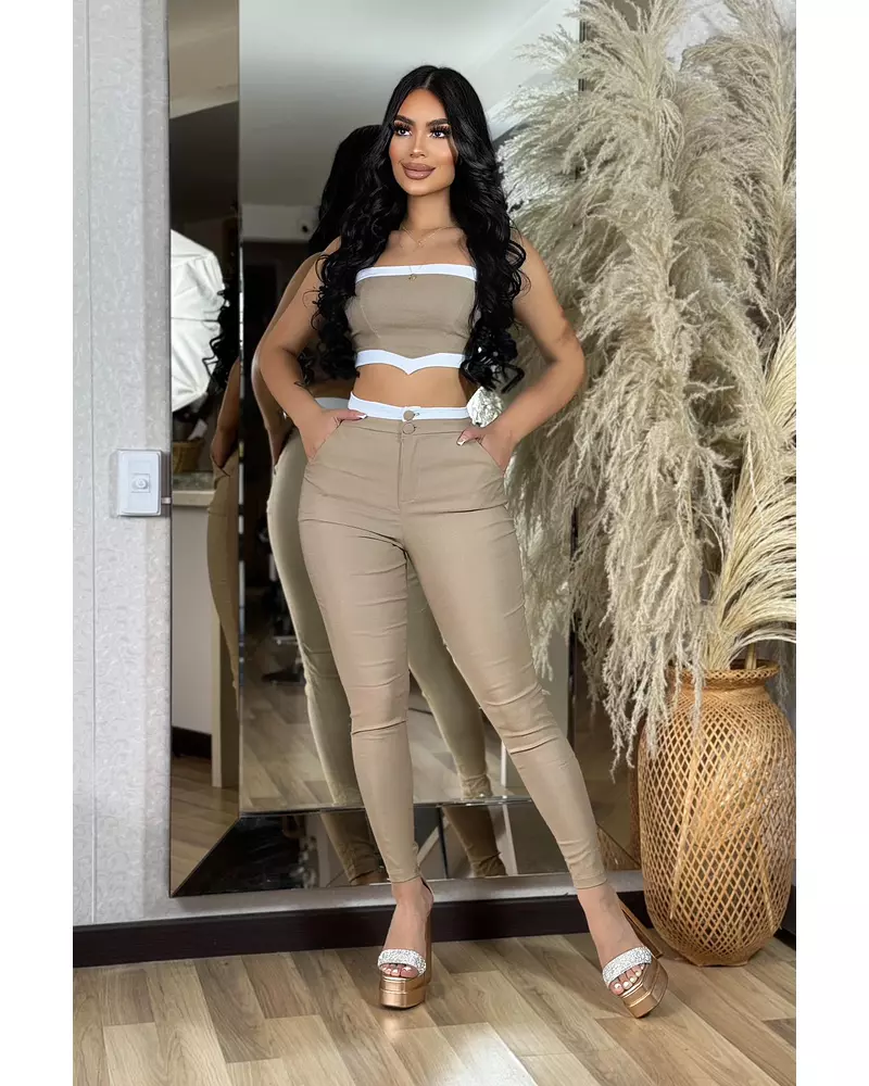 Blusa Café Claro + Pantalón Café Claro