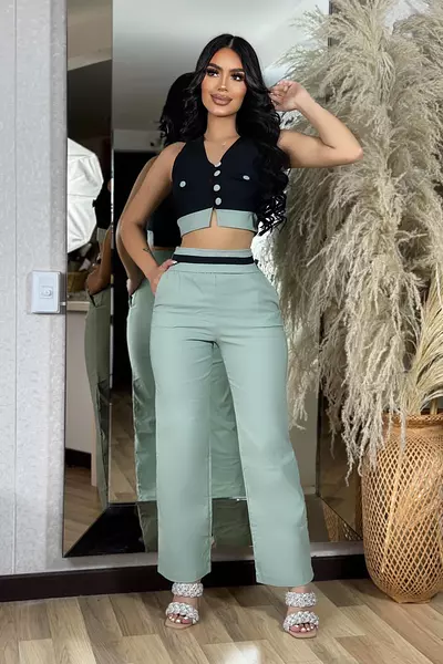 Blusa Negra + Pantalón Verde Claro