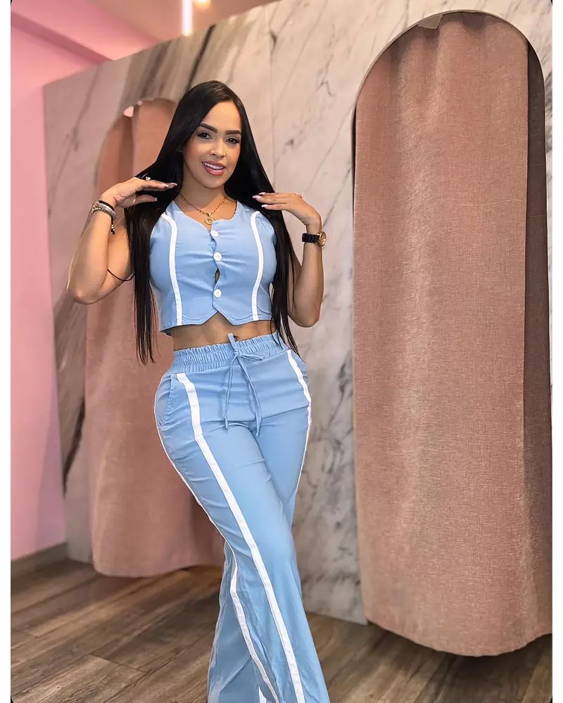 Blusa Azul + Pantalon Azul Linea Blanca