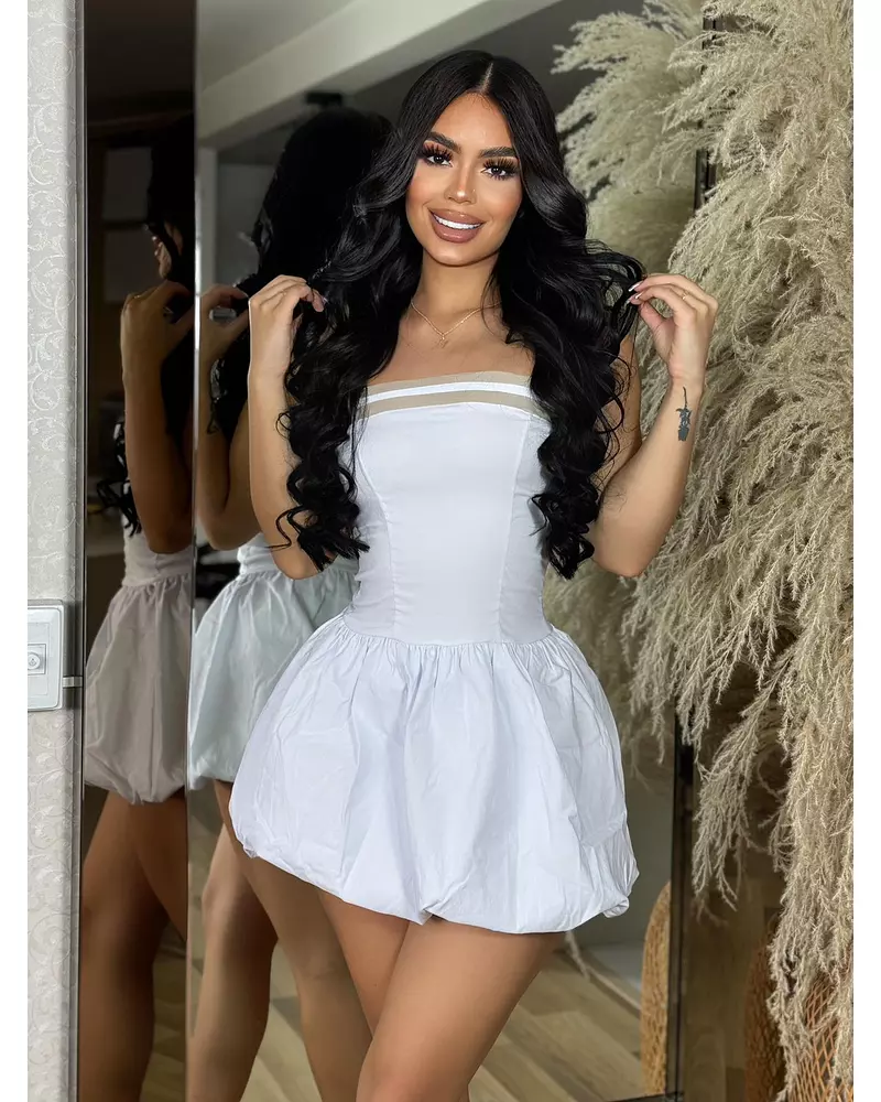 Vestido Corto Blanco Falda Abombada