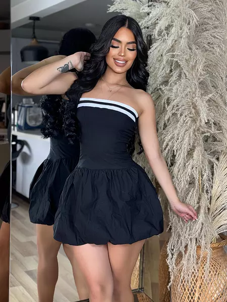 Vestido Corto Negro Falda Abombada