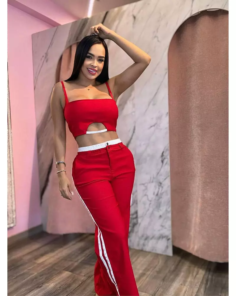 Blusa Roja De Tiras + Pantalón Rojo