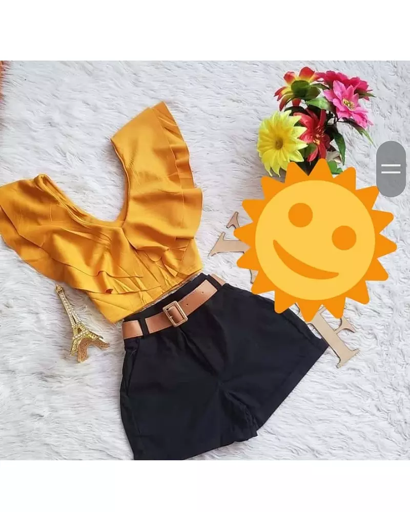 Blusa Amarilla + Short Negro