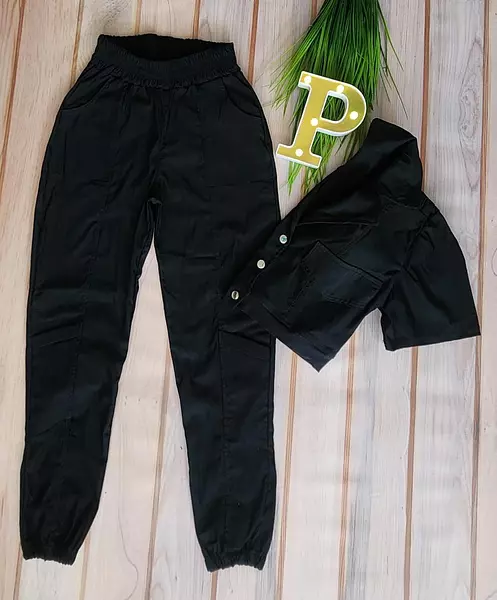 Camisa Negra + Pantalón Negro
