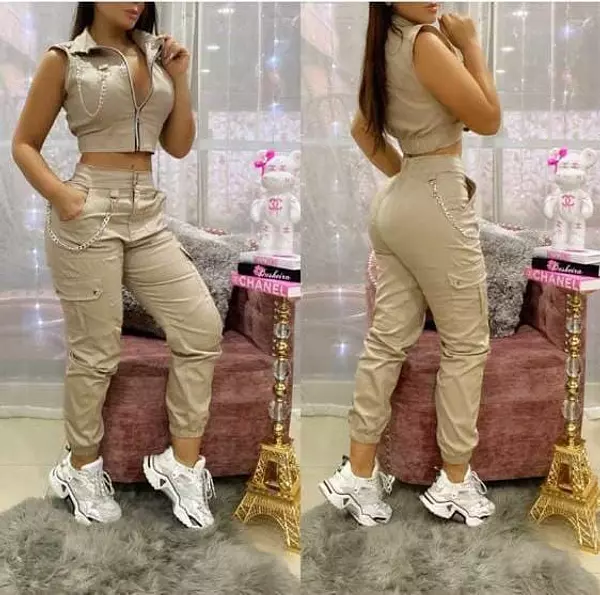 Blusa Beige + Pantalon Beibe Aplique Cadena
