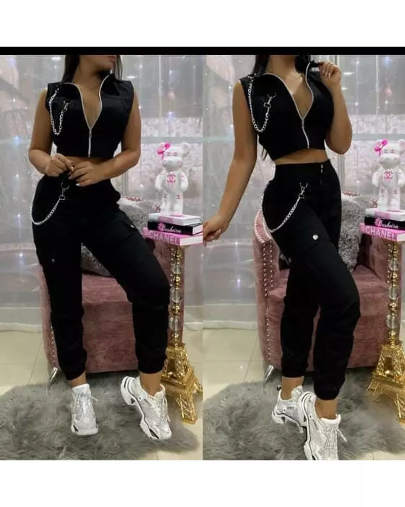 Blusa Negra + Pantalón Negro Aplique Cadena