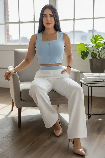 Pantalón Blanco+Blusa Azul